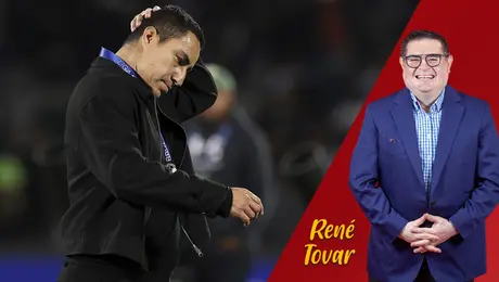 Efraín Juárez, sumamente triste; su entorno no asegura que siga en Pumas, pero...