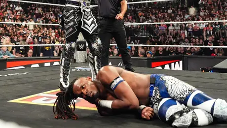 Penta defendió su campeonato intercontinental ante Je'von Evans en una extraordinaria lucha