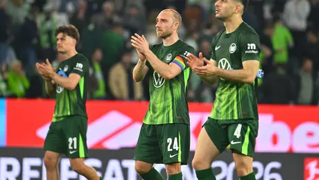 ¡Histórico! Wolfsburg, con Eriksen como capitán, desciende en Alemania