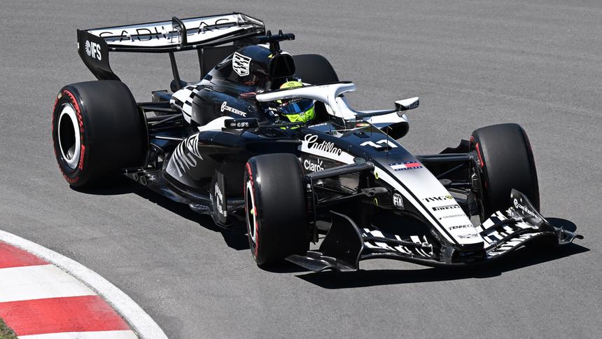 Checo Pérez en el Gran Premio de Canadá | AP