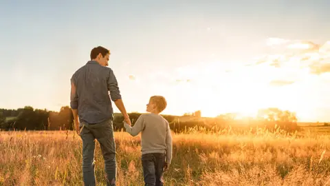 El Día del Padre es una de las celebraciones familiares más importantes en México. / iStock
