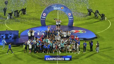¡Regalo millonario a campeones! Este es el premio que recibirán los jugadores de Cruz Azul