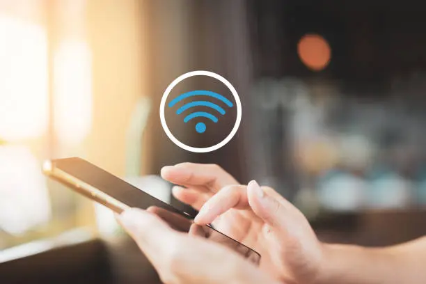 El uso simultáneo de dispositivos inalámbricos puede afectar la velocidad y estabilidad del internet en casa./ Pixabay
