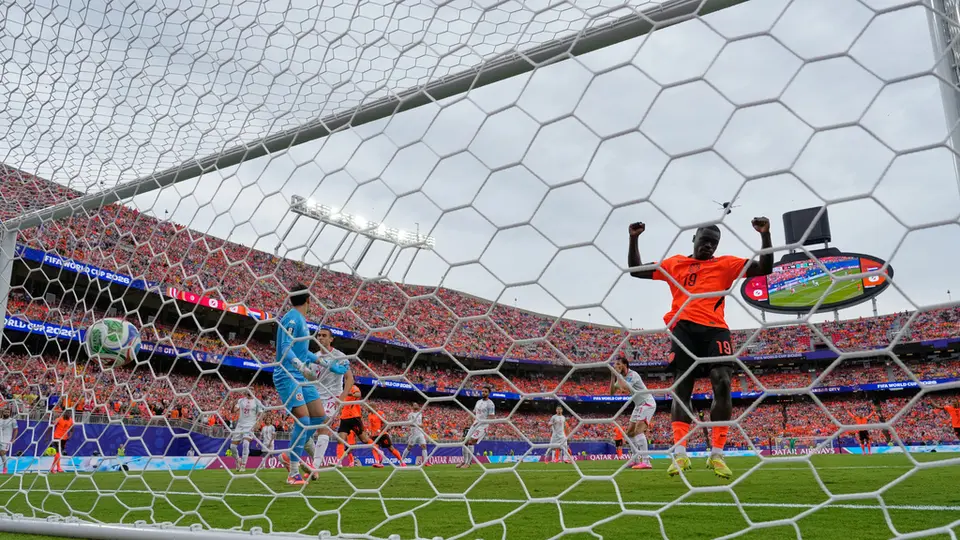 Brian Brobbey marcó el segundo gol de Países Bajos ante Túnez | AP