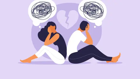 Lo que comenzó como desconfianza terminó revelando una historia de miedo, inseguridad y silencio en la relación. / iStock