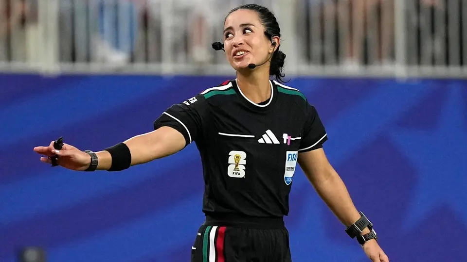 Katia Itzel García portó los colores de México en el uniforme | AP