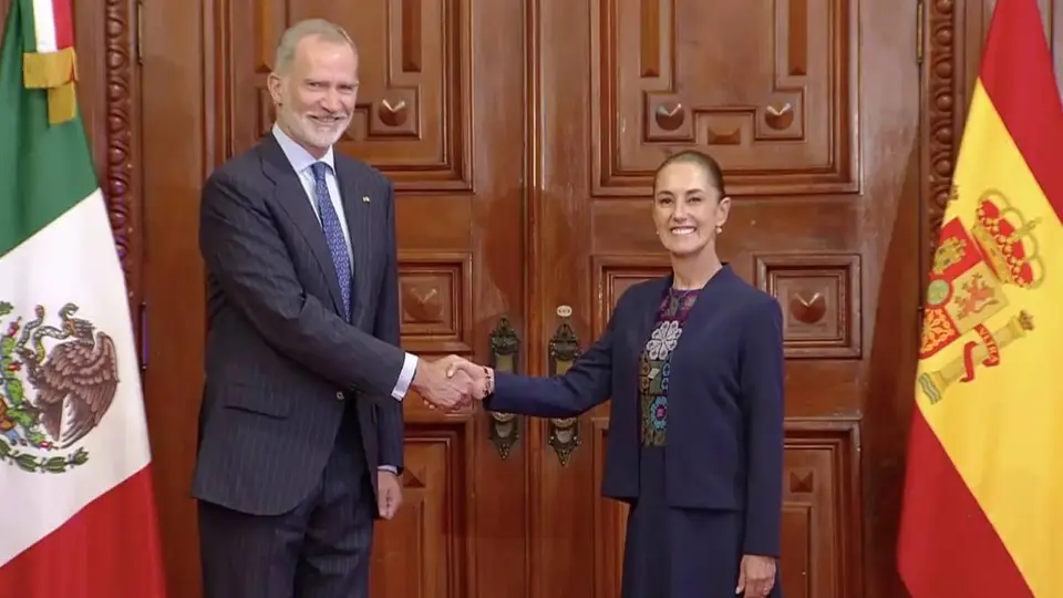 Claudia Sheinbaum y el rey Felipe VI en Palacio Nacional.  / @Claudiashein