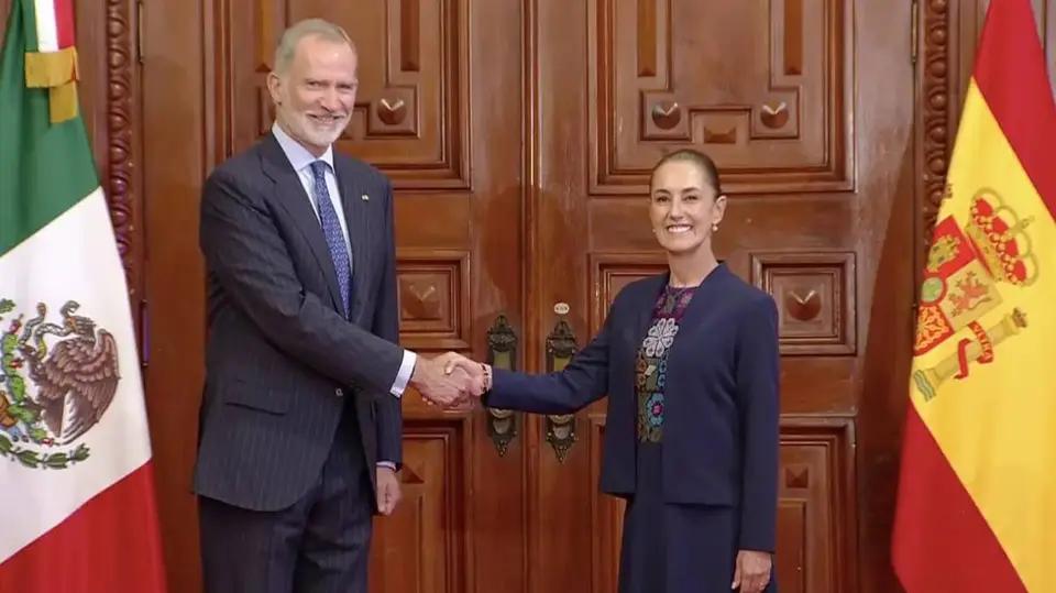 Claudia Sheinbaum y el rey Felipe VI en Palacio Nacional.  / @Claudiashein