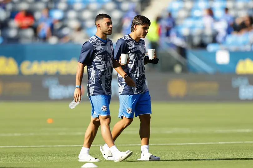 Erik Lira y Luka Romero, jugadores de Cruz Azul | MEXSPORT