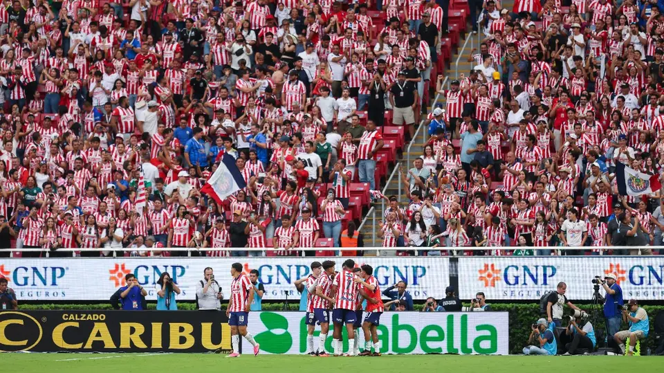 Chivas en el Estadio AKRON | MEXSPORT