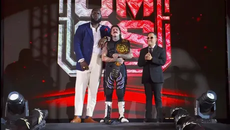 Dominik Mysterio traiciona a El Grande Americano y se une a El Ojo rumbo a TripleMania 34