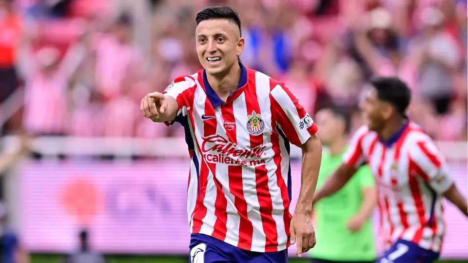 Roberto 'Piojo' Alvarado con Chivas | MEXSPORT