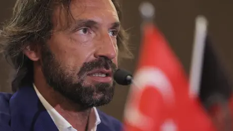 Andrea Pirlo se aleja de la Selección Italiana por sus vínculos con Rusia