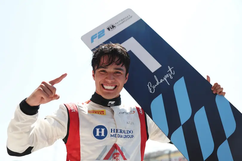 Noel León celebra la victoria | @Formula2