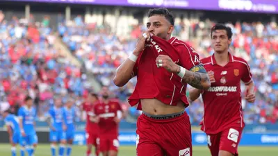 Alexis Vega empata el Campeón de Campeones con un golazo de tiro libre ante Cruz Azul