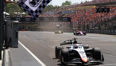 Mexicano brilla en la F2
