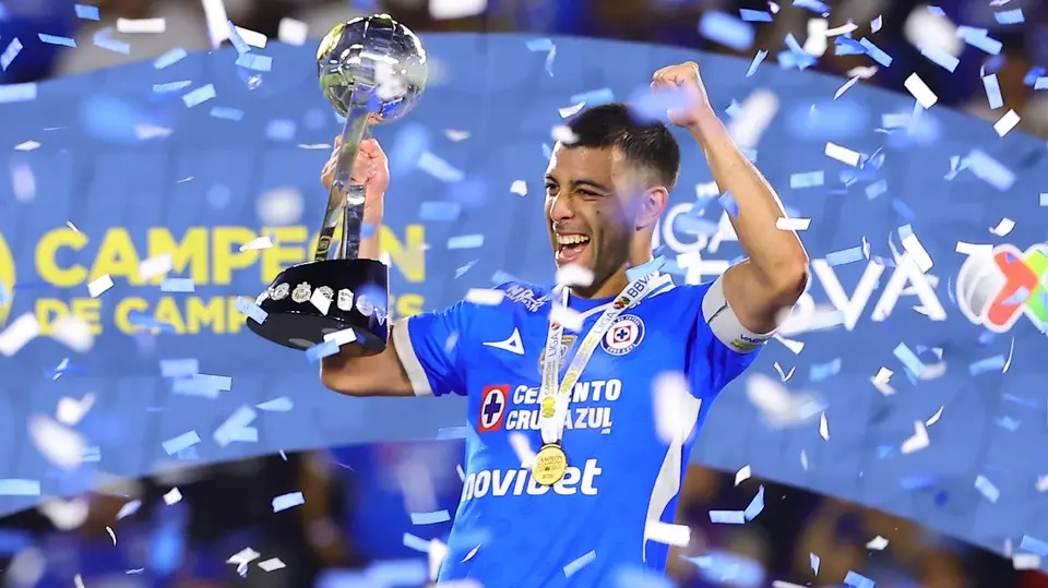 Erik Lira con Cruz Azul | MEXSPORT