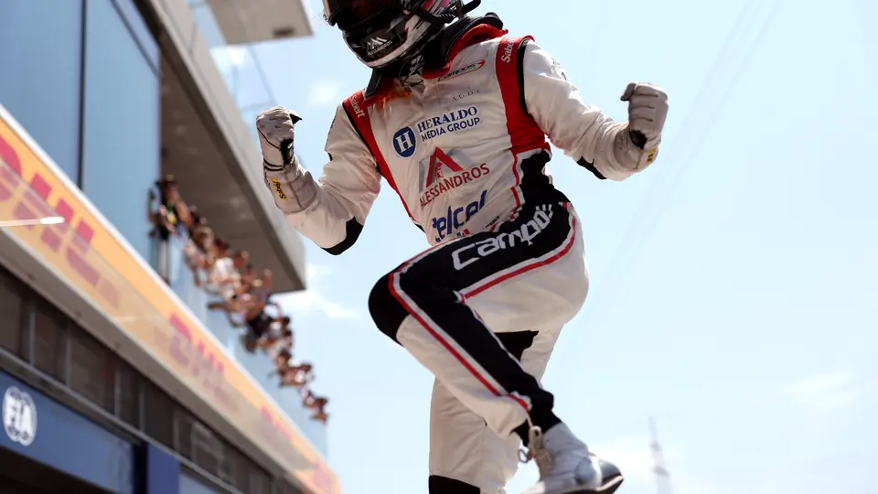 Noel León celebra la victoria | @Formula2