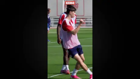 ¡Hormiga es un crack! Así fue el primer entrenamiento de Armando González con Olympiacos
