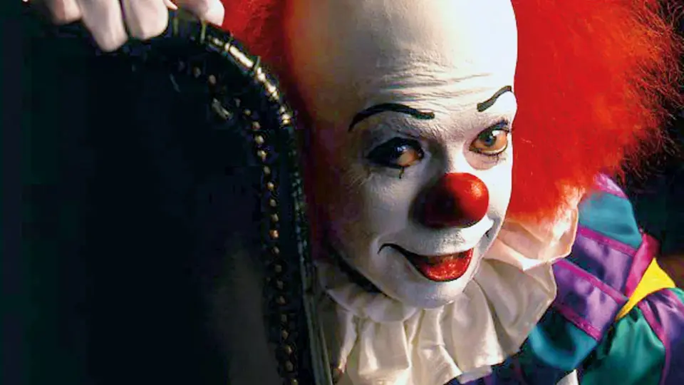 Pennywise se convirtió en uno de los personajes más recordados de la carrera de Tim Curry / Captura de pantalla