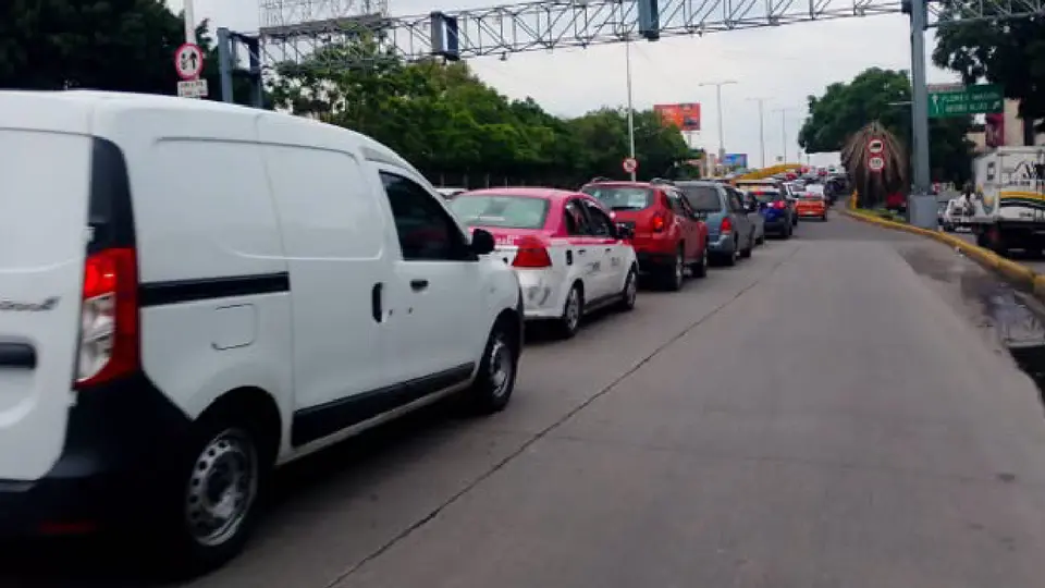 El Programa Hoy No Circula estará vigente como ocurre habitualmente entre semana / FB: @orientadorvial