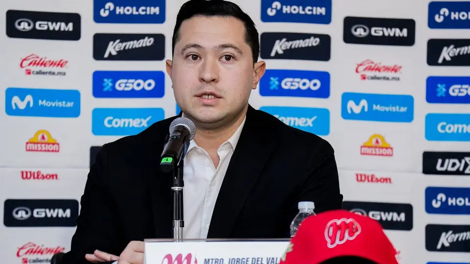 Jorge del Valle en conferencia de prensa | IMAGO 7