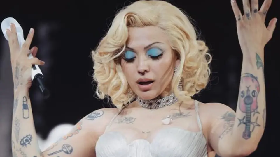 Mon Laferte se encuentra en polémica. / @monlaferte