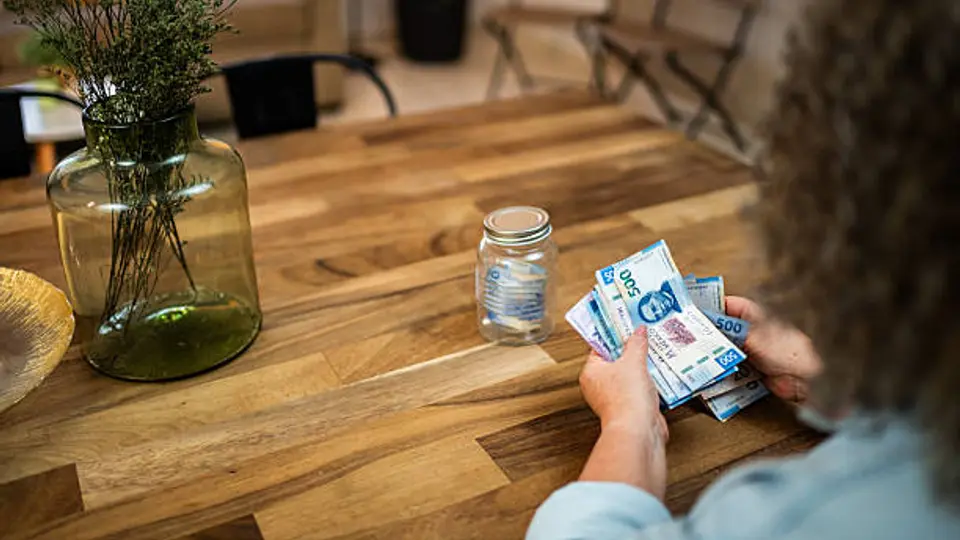 No utilices un billete sospechoso para realizar pagos./istock