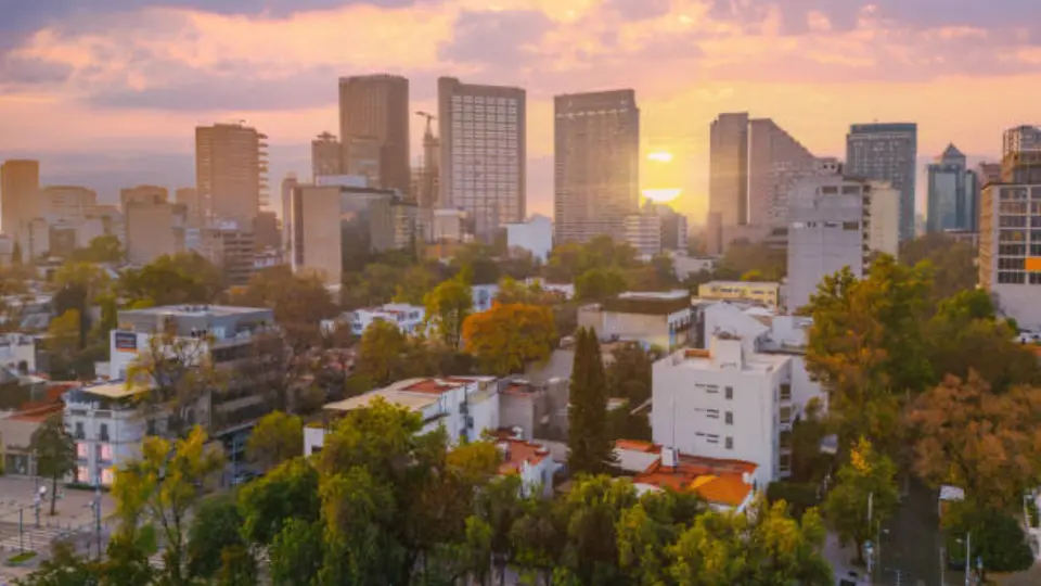 La nueva delimitación de la ZMVM contempla territorios de la Ciudad de México, Estado de México, Hidalgo y Morelos. / iStock