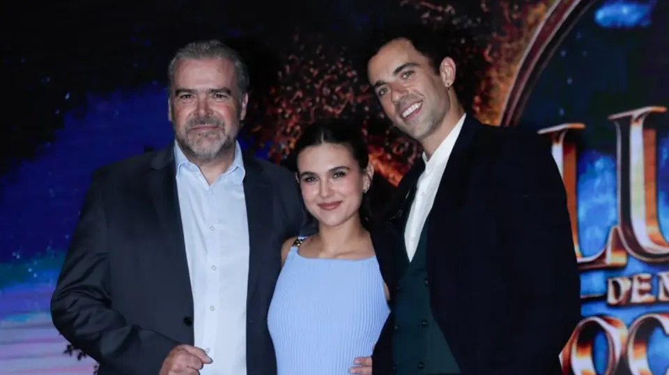 Carlos Moreno junto a Romina Poza y José Pablo Minor. / Georgina Sánchez