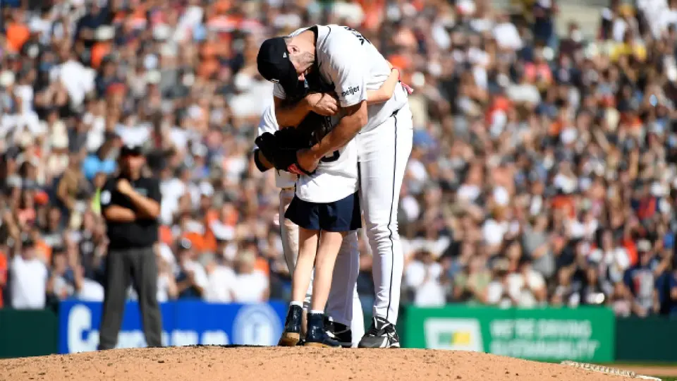 ¡Hasta las lágrimas!: Justin Verlander se despide de Detroit en un emotivo homenaje