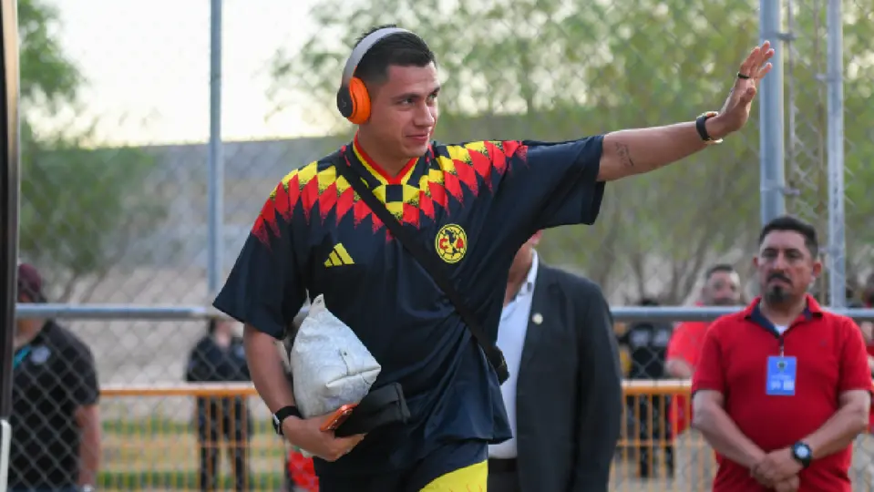Luis Ángel Malagón, portero del América, previo a partido con la Sub-21 de las Águilas | IMAGO7