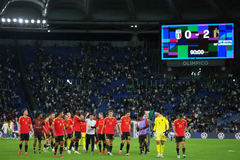 Bélgica amarga el debut de Italia l AP