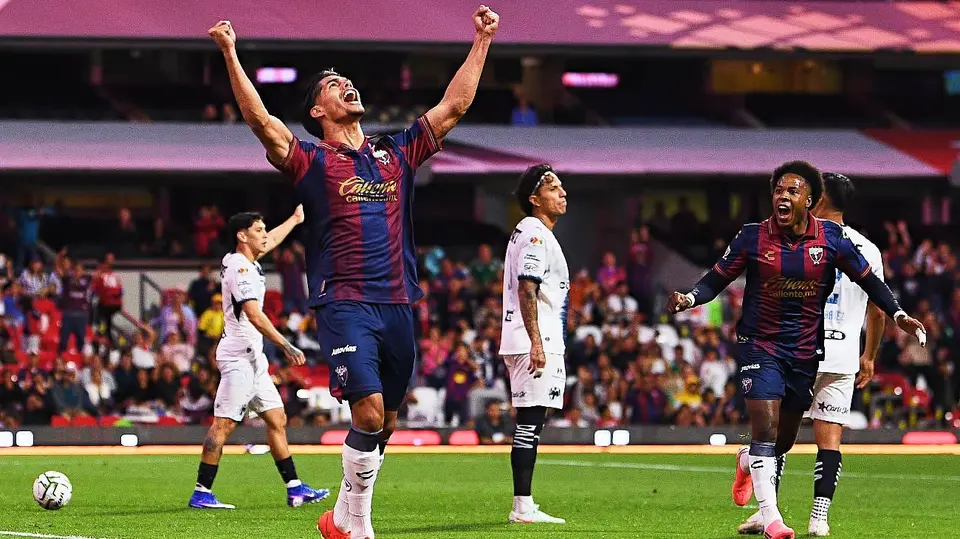 Luis Puente tras anotar gol con Atlante | MEXSPORT