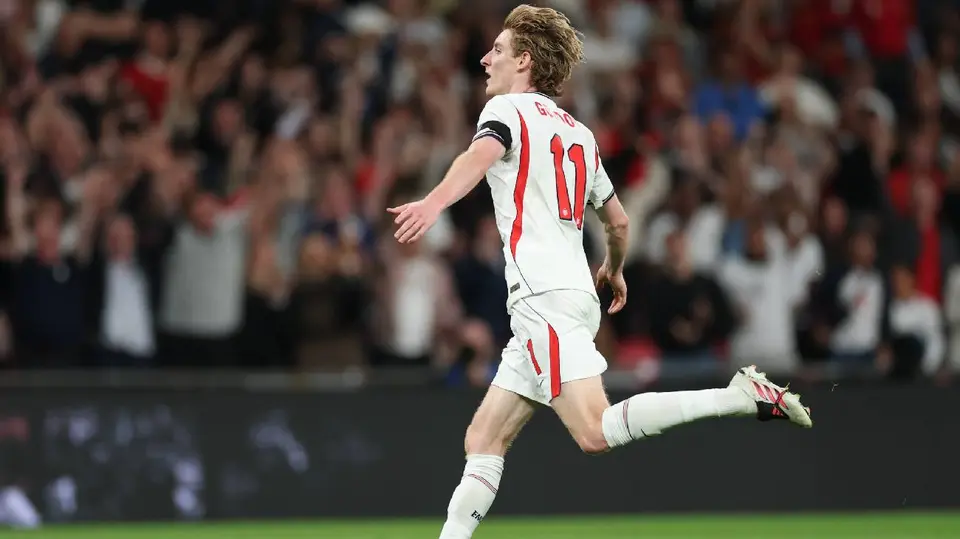 Anthony Gordon tras anotar con Inglaterra en Nations League | AP