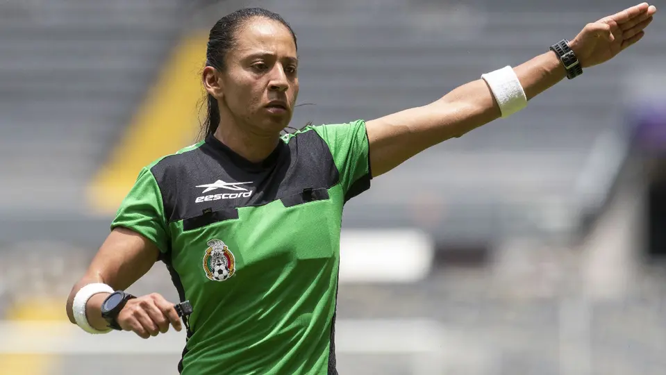 Lizzet Amairany García Olvera, silbante mexicana, previo a tener su gafete FIFA | MEXSPORT