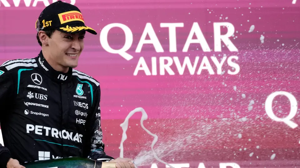 George Russell celebra triunfo en Azerbaiyán | AP
