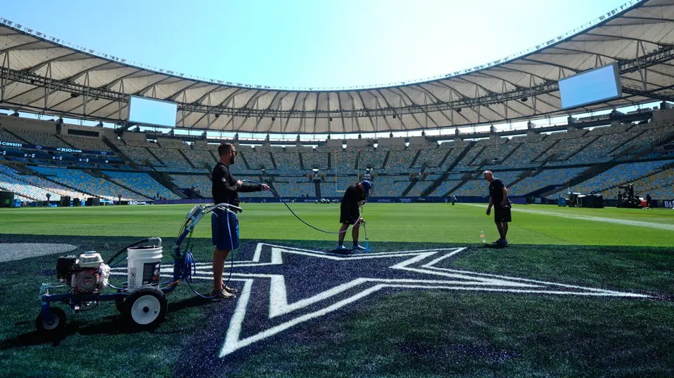 Las zonas del Maracaná ya se encuentran pintadas | AP