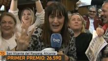 Reportera se enteró que ganó la lotería mientras transmitía en vivo