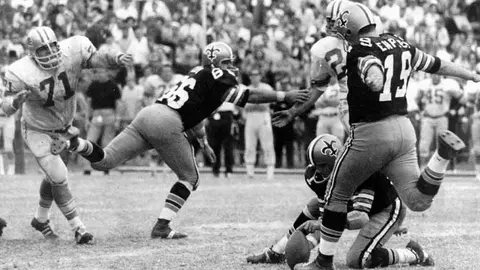 Expateador legendario de los New Orleans Saints murió por COVID-19