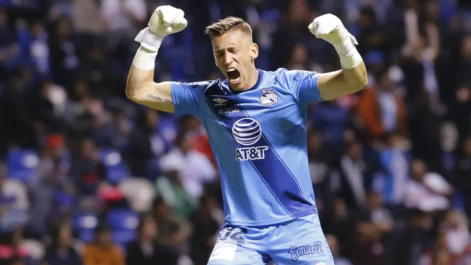 Vikonis arremetió contra el Puebla por burlarse del Cruz Azul