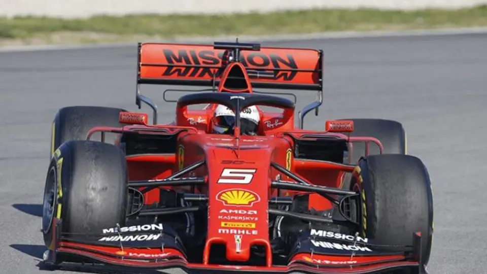 Ferrari recibirá queja en Italia por publicidad encubierta de tabaco