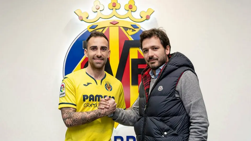 Villarreal confirmó el fichaje de Paco Alcácer por cinco temporadas