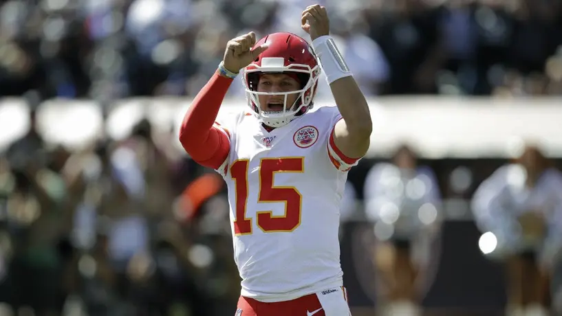 Kansas City derrotó a Oakland con enorme actuación de Patrick Mahomes