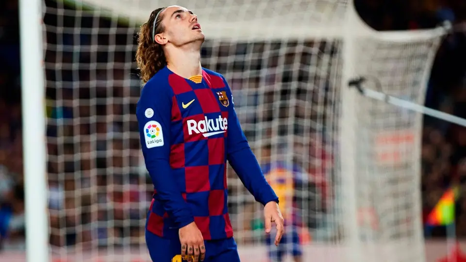 Griezmann se siente aislado en el Barcelona, según France Football