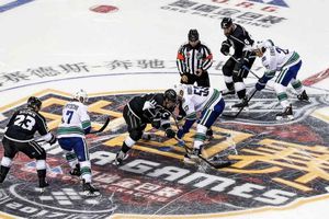 NHL reanudará temporada con Playoffs de 24 equipos