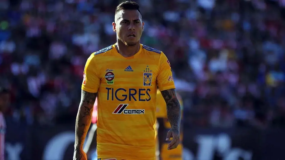 Edu Vargas podría salir gratis de Tigres a fin de año