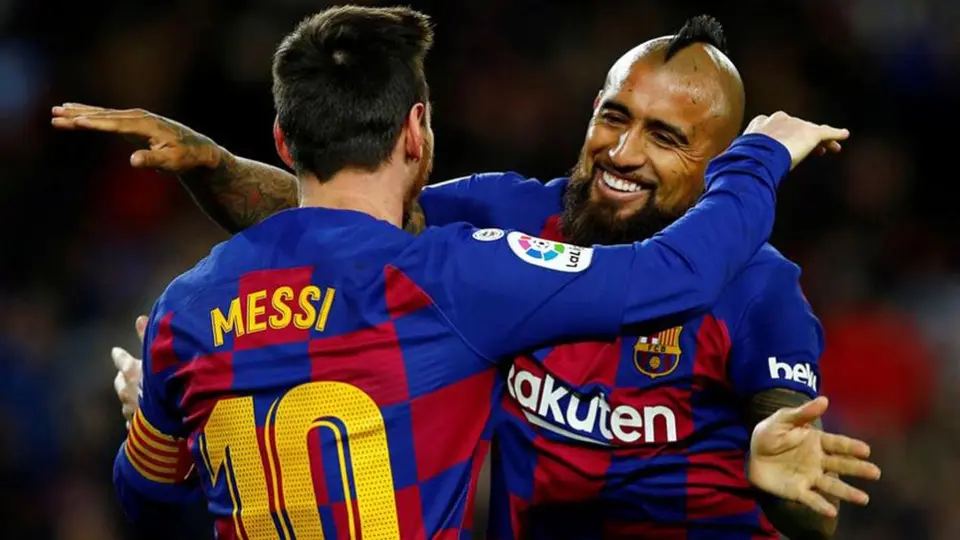 Barcelona, en debut de Setién, recuperó el liderato con triunfo ante Granada