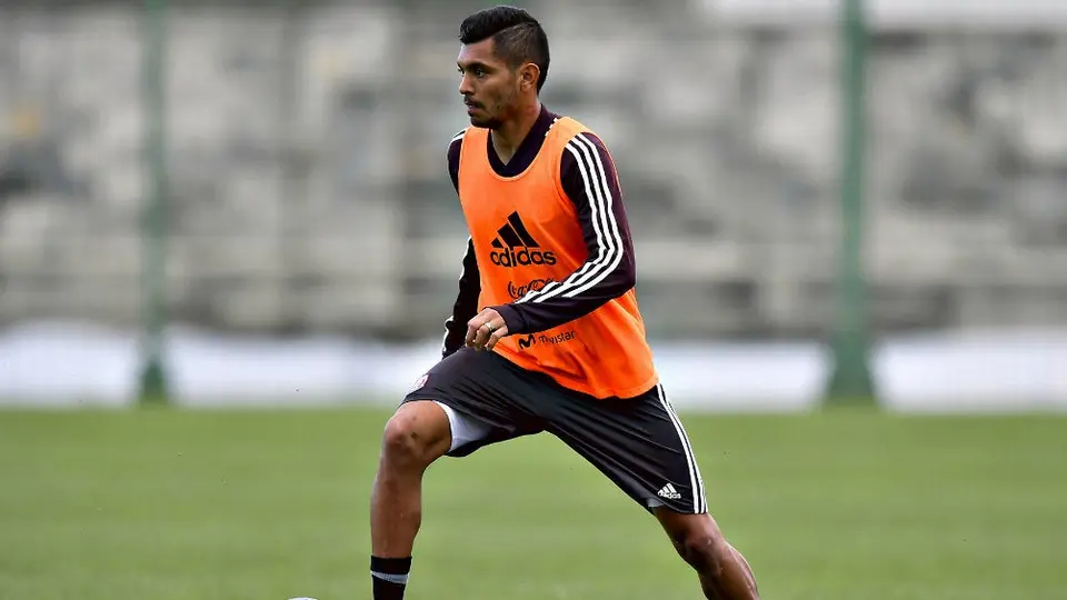 Tecatito Corona, en duda para debut del Tri en Nations League de la Concacaf