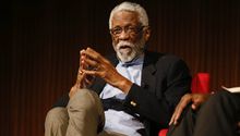 Bill Russell a Donald Trump: 'Eres divisivo y cobarde'